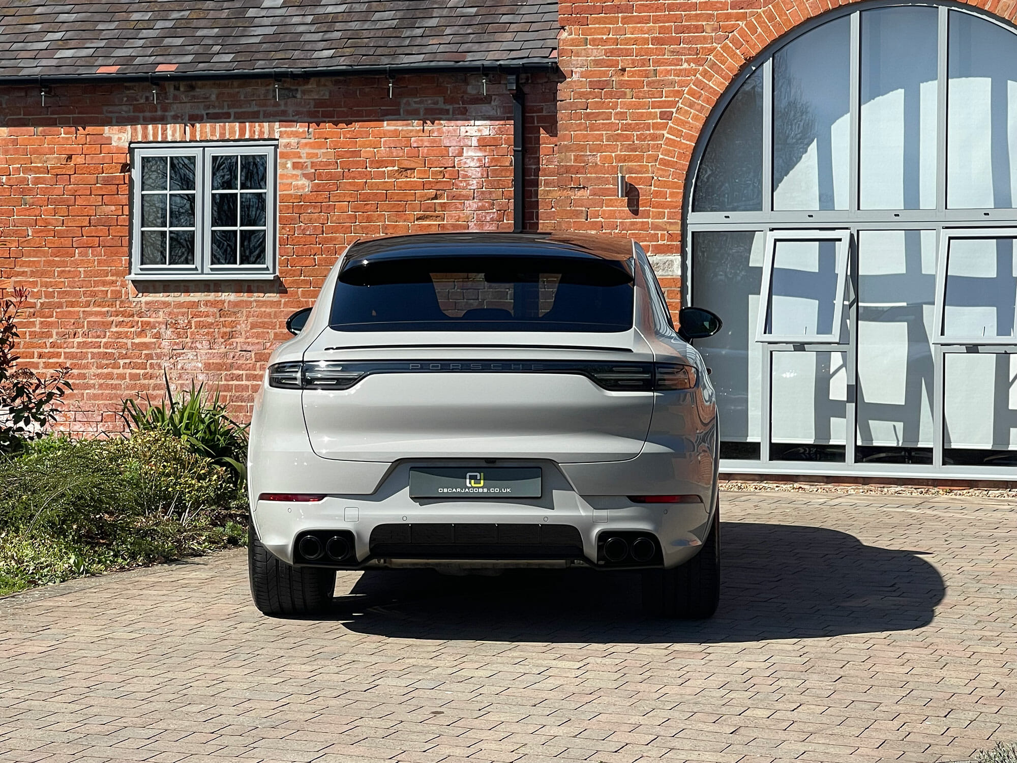 Porsche Cayenne EHybrid Coupe Platinum Edition Oscar Jacobs