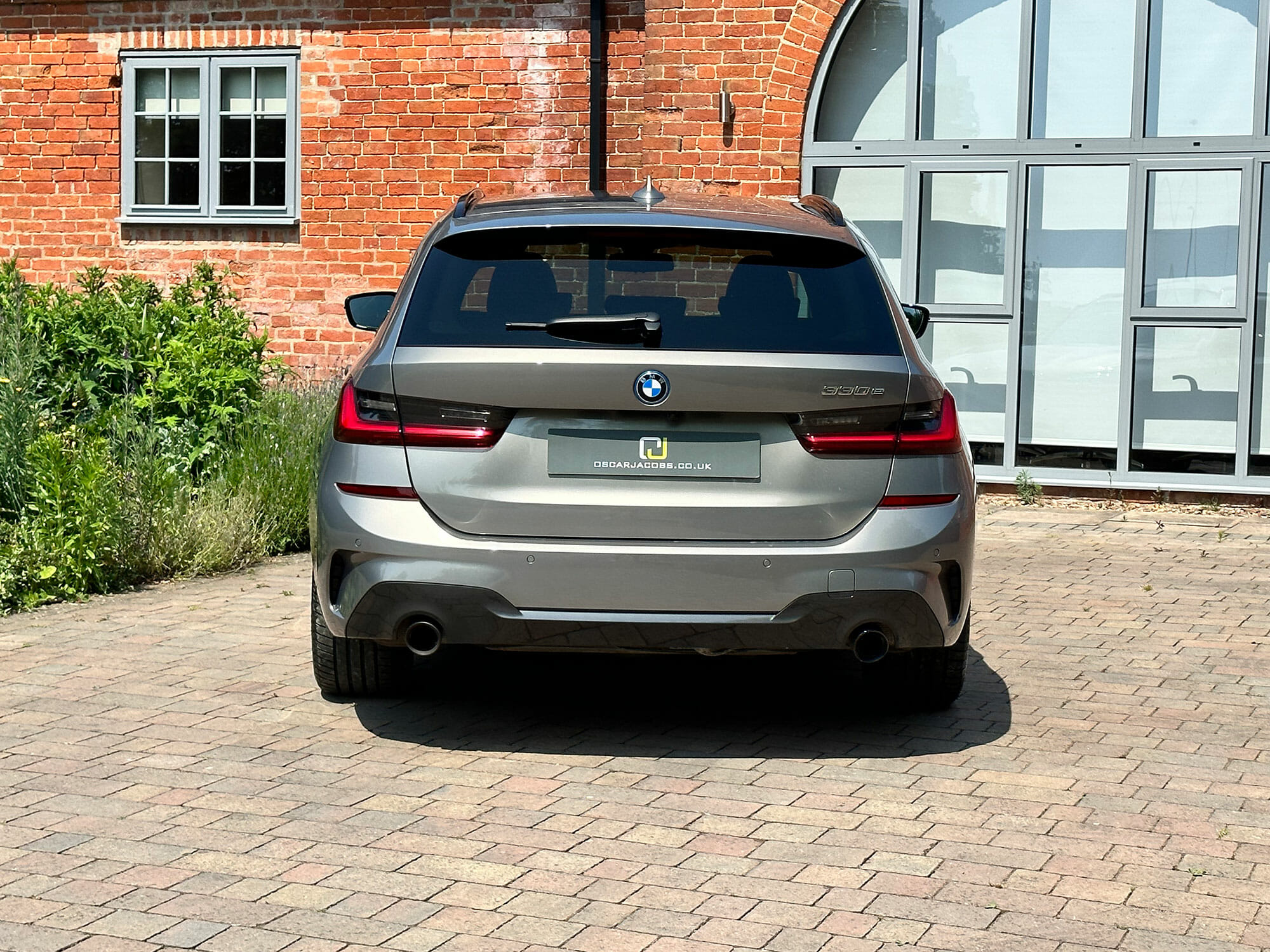 BMW 330e M Sport Pro Edition Touring (22 Plate) - Oscar Jacobs