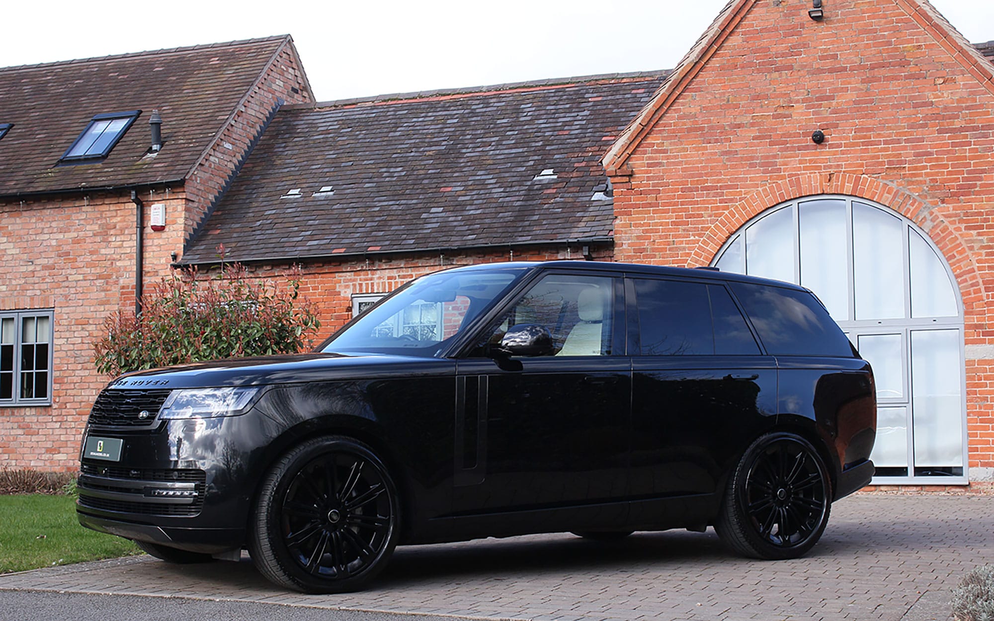 Range Rover D350 - Oscar Jacobs