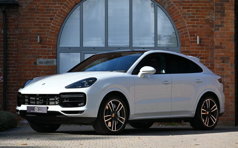 Porche Cayenne V8 Turbo 2019 (69)