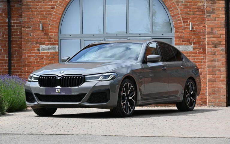 BMW 545e xDrive M Sport 2022
