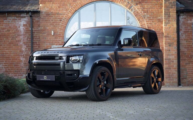 Land Rover Defender D350 X Dynamic HSE 2024